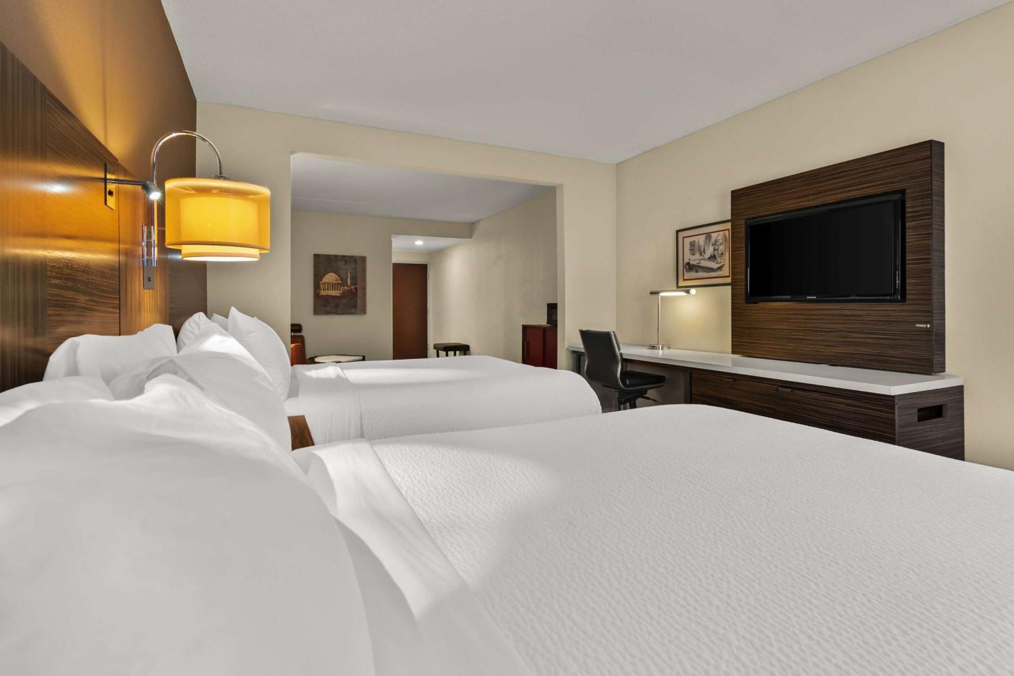 Ramada By Wyndham Harrisburg/Hershey Area Dış mekan fotoğraf