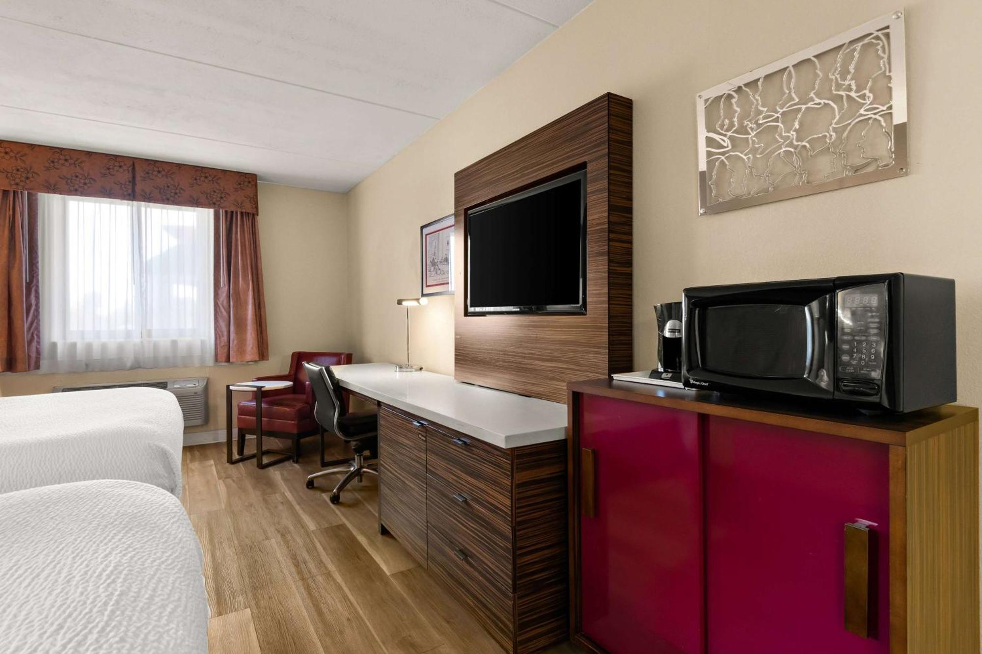 Ramada By Wyndham Harrisburg/Hershey Area Dış mekan fotoğraf