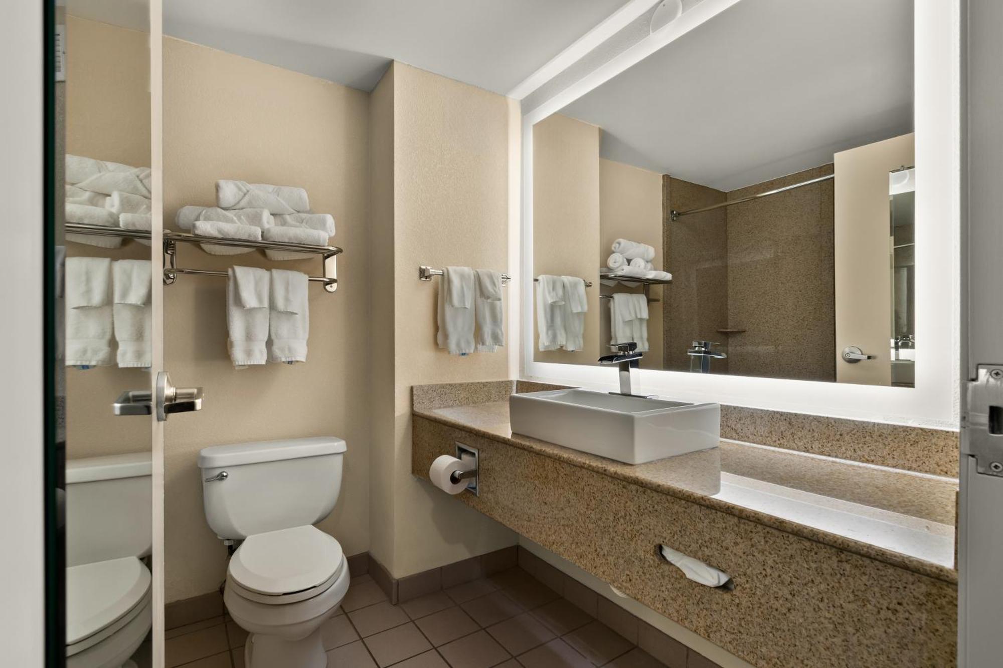 Ramada By Wyndham Harrisburg/Hershey Area Dış mekan fotoğraf
